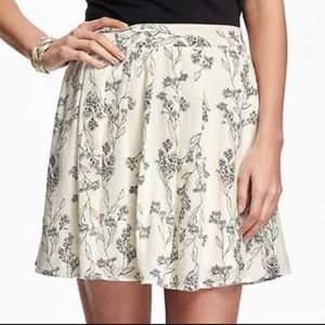 NWOT Old Navy Skirt White with black floral design